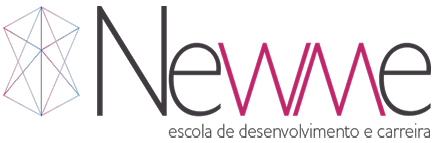 Logo da empresa New Me, que est  escrito em preto e rosa  Slogam  Escola de desenvolvimento e carreira  